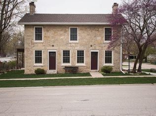 302 S 4th Ave, Winterset, IA 50273