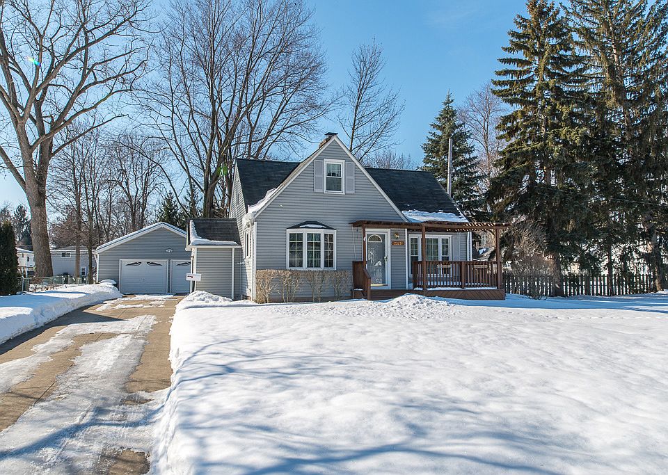1st image of 22631 Mildred Ave