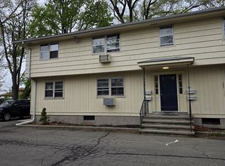 148 Bradford Ave #E, East Haven, CT 06512
