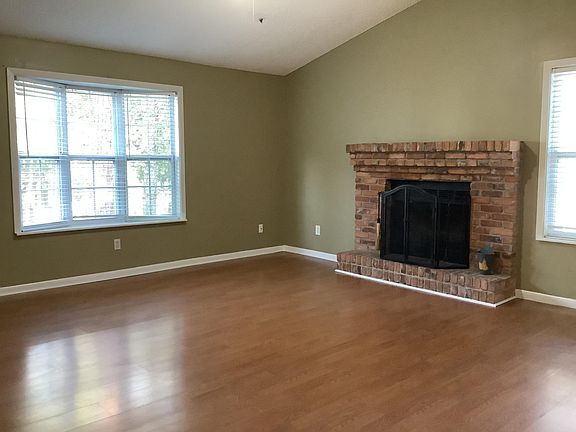 4th image of 2092 S Sherwood Dr APT H60