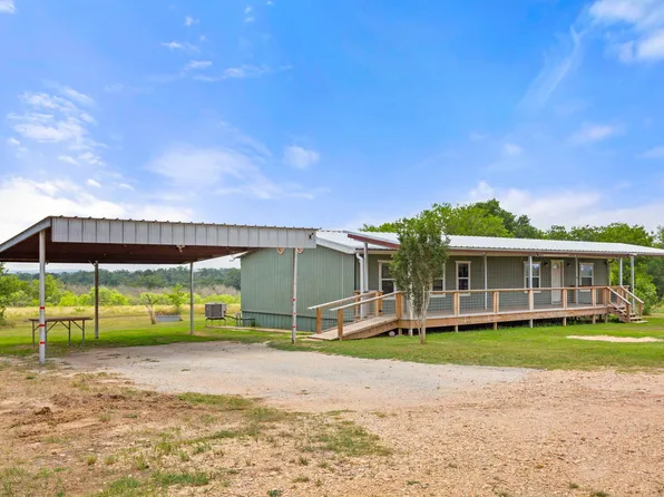 411 Fm 86, Red Rock, TX 78662