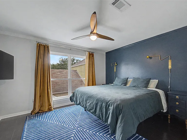 1104 Buckner St — Photo 22