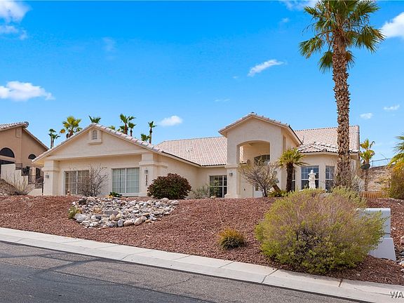 3rd image of 2886 Desert Vista Drive