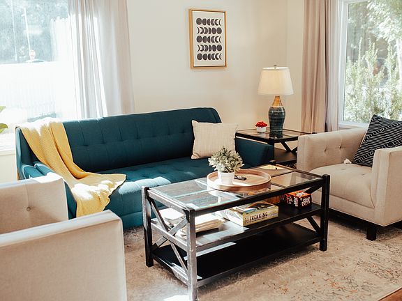 4th image of 622 Canyon Rd