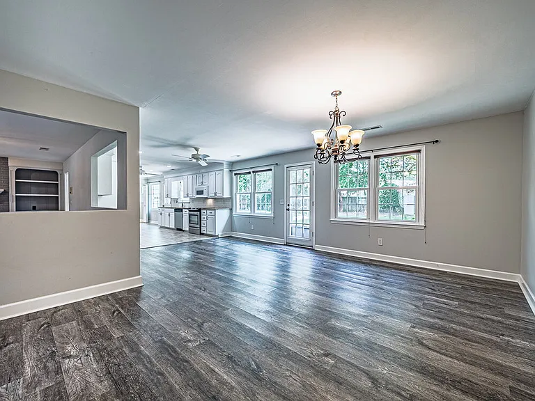 2704 Powhatan Dr — Photo 30
