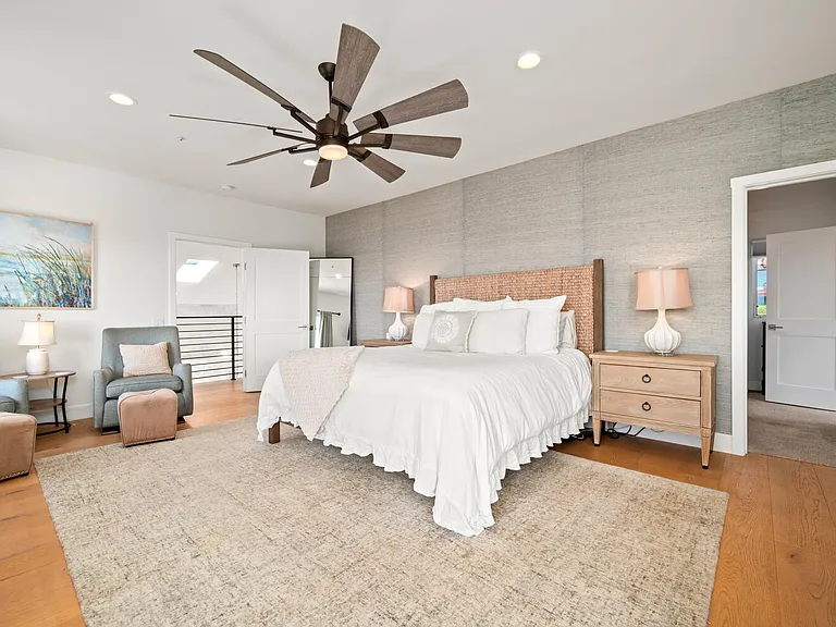 421 Calle Robles — Photo 4