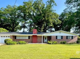 98 White St, Brewton, AL 36426