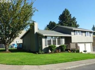12110 SE Beckman Ave, Milwaukie, OR
