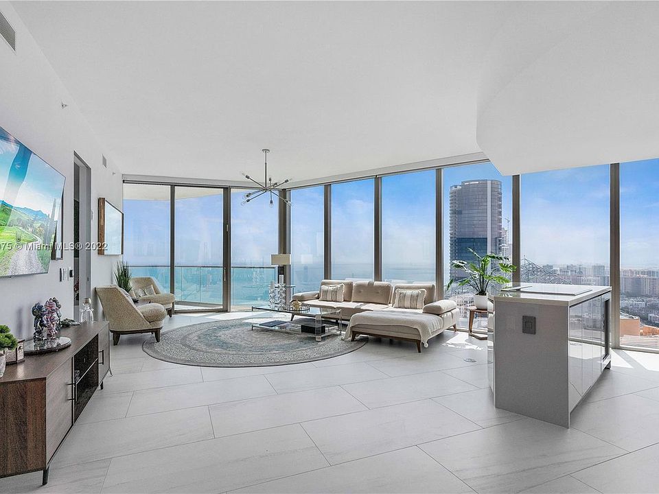 1st image of 18973 Collins Ave