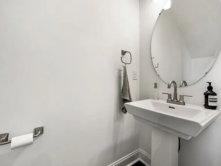 1017 Prominence Dr — Photo 13