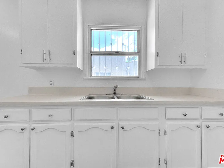 2820 Liberty Blvd #B — Photo 6