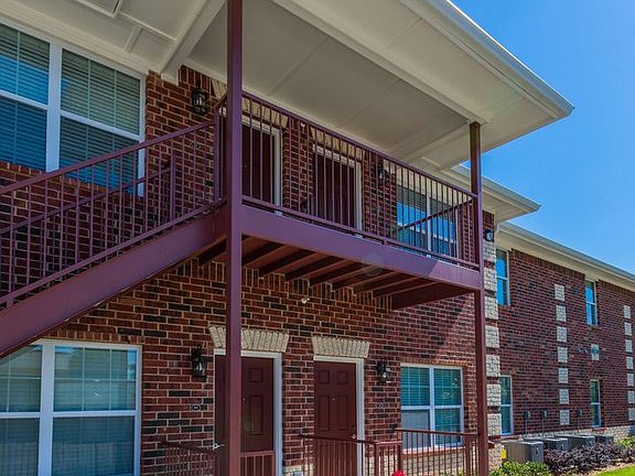 2nd image of 1328 Underwood St #205