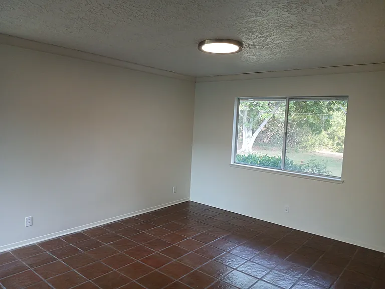 18302 Jocotal Ave — Photo 7