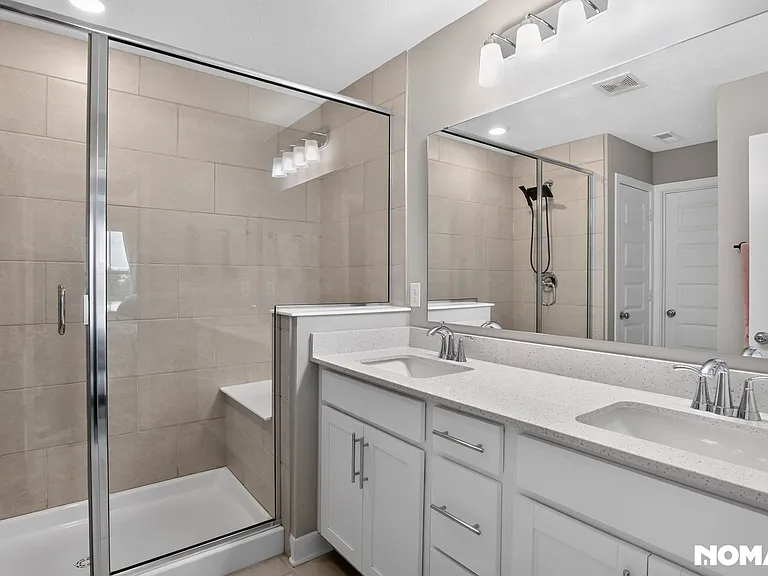 9540 Park Meridian Dr — Photo 13