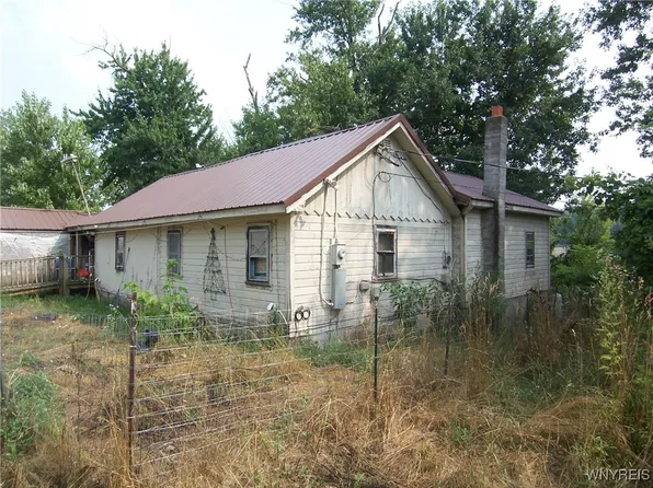 6063 Transit Rd, Elba, NY 14058