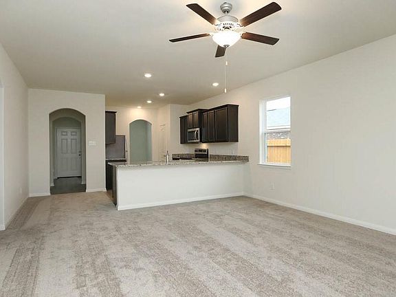 3rd image of 22422 Kennons Way