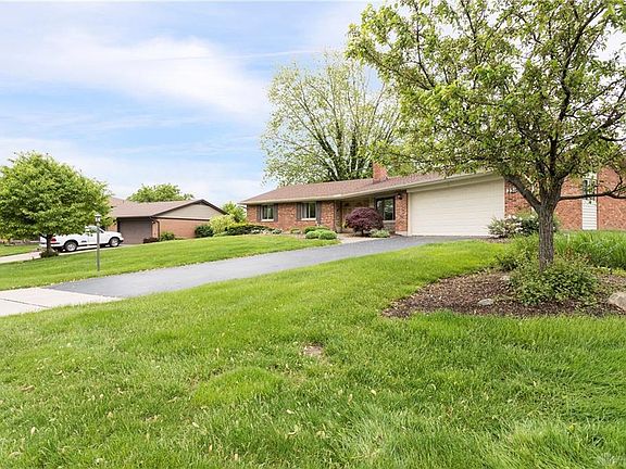 2nd image of 2316 Fairhill Ln