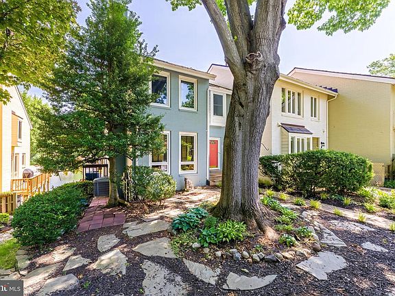 3rd image of 2001 Chadds Ford Dr
