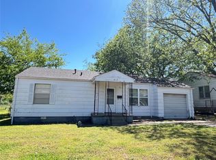 817 W College Ave, Seminole, OK 74868