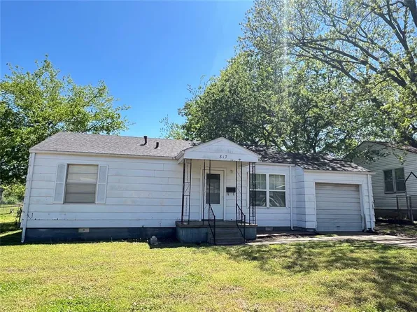 817 W College Ave, Seminole, OK 74868