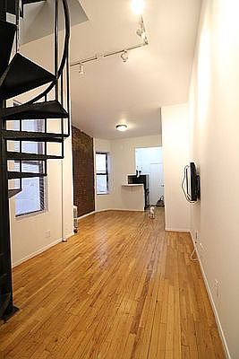 3rd image of 515 W 46th St #5AA