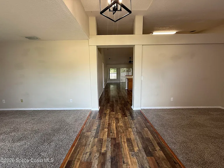 1266 Buffing Cir SE — Photo 2