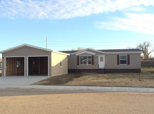 1513 Deerfield Rd SE, Mandan, ND 58554