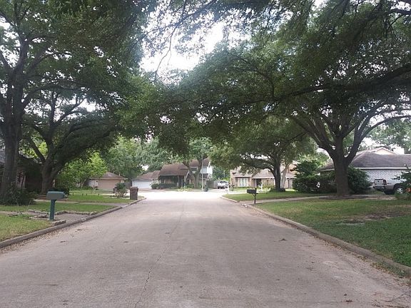 5th image of 14910 James River Ln