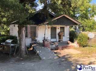 134 Calhoun St, Lake City, SC 29560