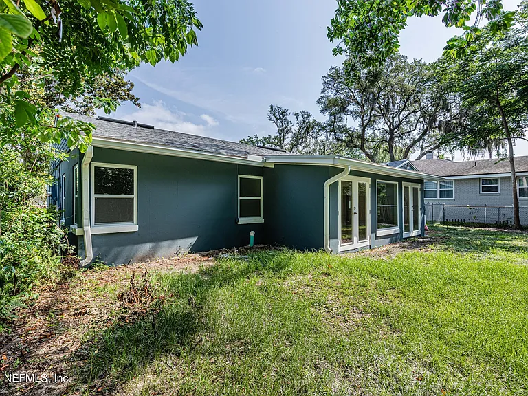 1404 Jean Ct — Photo 22
