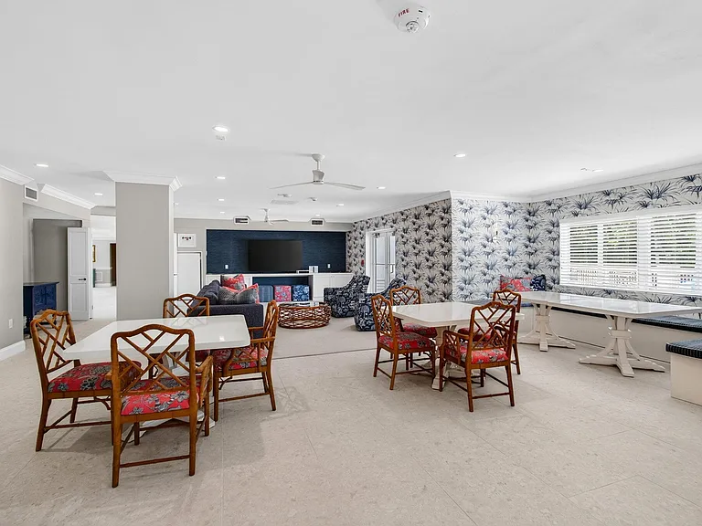 120 N Ocean Blvd #203 — Photo 57