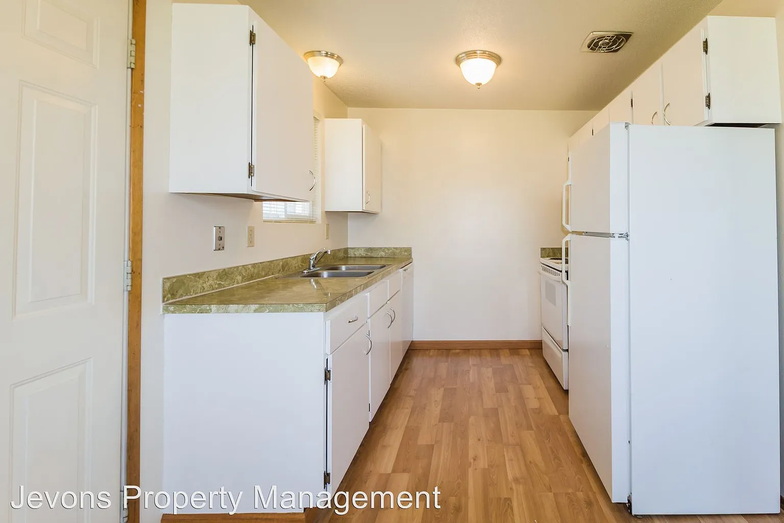 404 S 81st Ave APT 4 photo 1