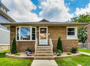 9105 Grant Ave, Brookfield, IL 60513