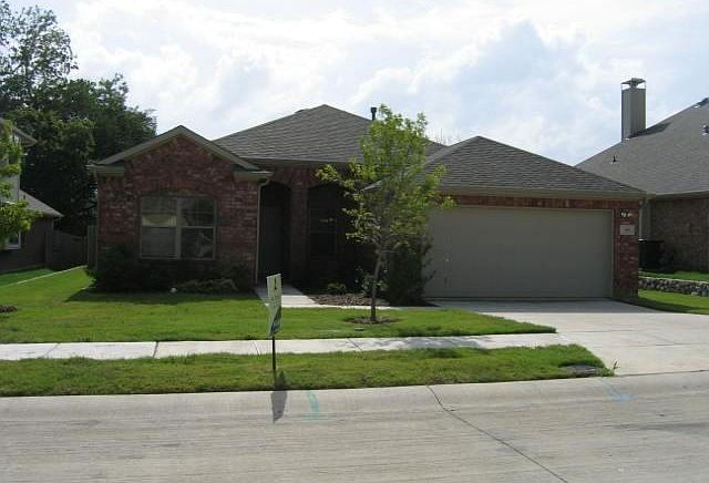 1st image of 309 Lakefront Ct