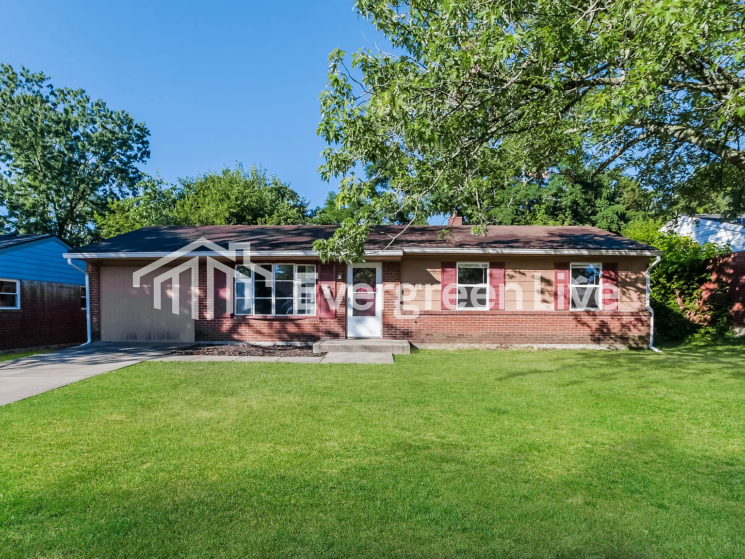 3 bed, 1.0 bath, 1275 sqft, $1,445 — Photo 1