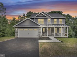 591 Belle Vista Dr, Enola, PA 17025