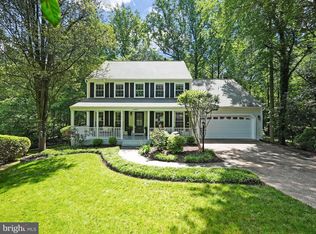 11920 Fawn Ridge Ln, Reston, VA 20194