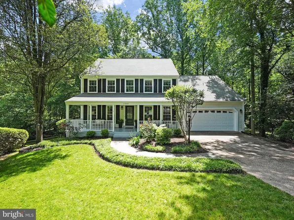 11920 Fawn Ridge Ln, Reston, VA 20194