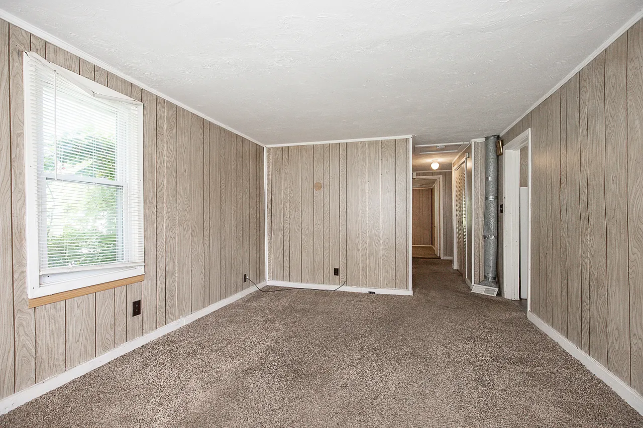 2 bed, 777 sqft, $1,300 — Photo 1