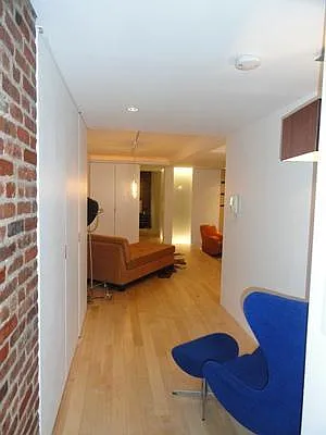 Sold by Bank Neary | media 13