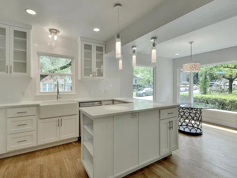 2914 Hampton Rd — Photo 12