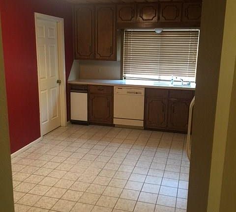 4th image of 403 Navajo Dr