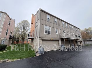 6668 Spur Way, Indianapolis, IN 46220