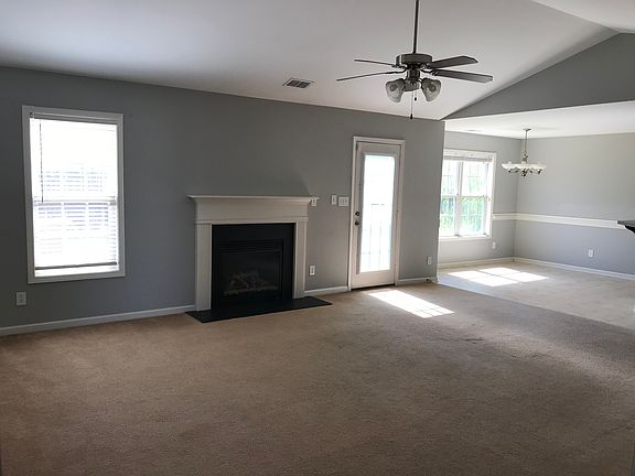 2nd image of 350 Fairfield Cir