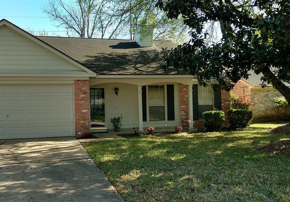 1st image of 21307 Highland Knolls Dr