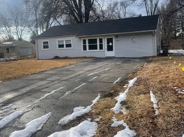 12035 Krenning Ln, Saint Louis, MO 63138