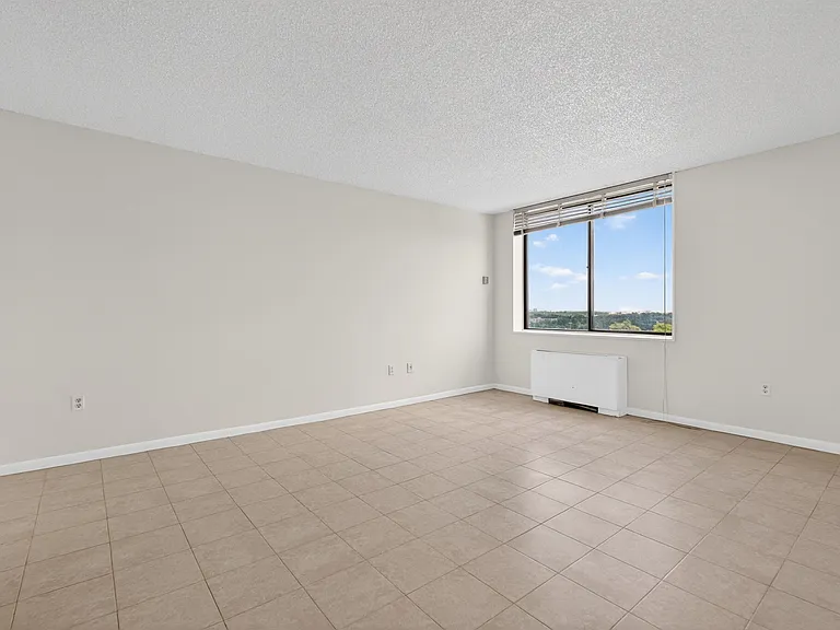 3701 S George Mason Dr — Photo 15