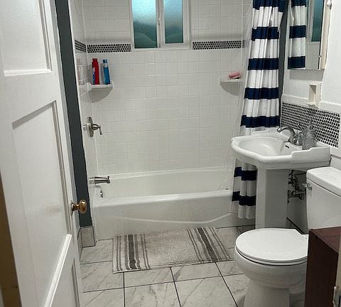 5th image of 4165 Trinity Dr