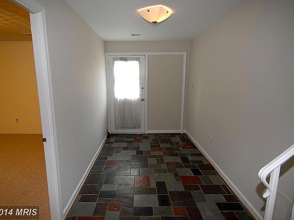 5th image of 4708 38th Pl N
