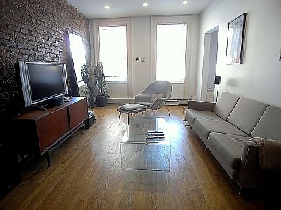 2nd image of 153 Mulberry St #1